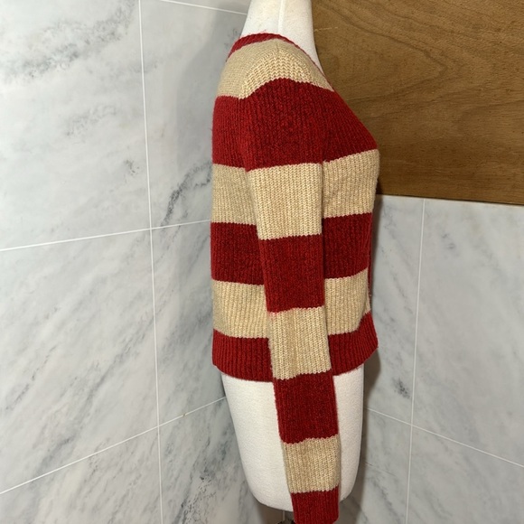 American Eagle Red Beige Striped Button Front Cropped V Neck Cardigan size Small - Picture 14 of 16